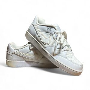 Nike White Low-Top Women's Sneakers